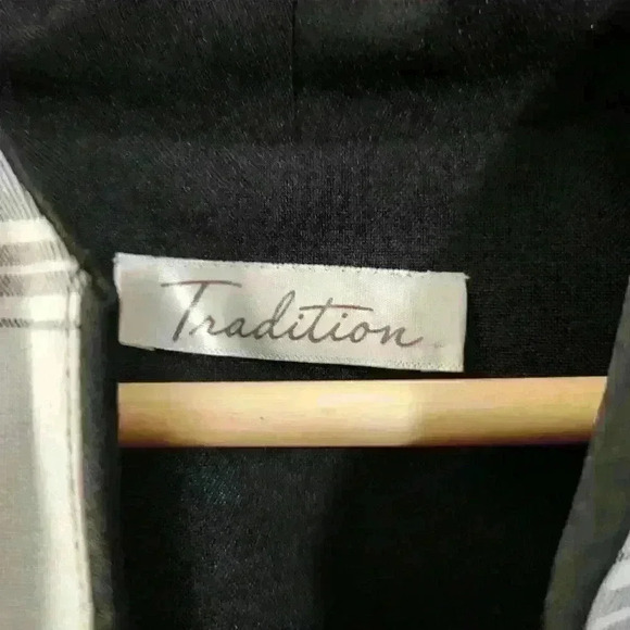 Tradition Black and White Plaid Blazer, Size 12 - Picture 3 of 7